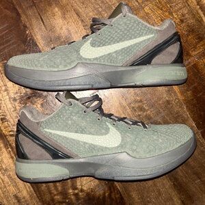 Kobe 6 Fade to Black (Brand New) Authentic Size: 9.5